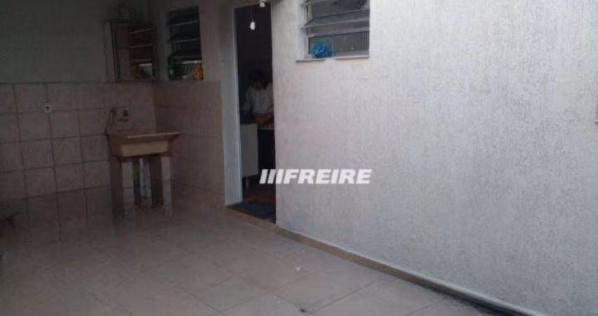 Sobrado com 2 dormitórios para alugar, 90 m² por R$ 1.900,00/mês - Vila Palmares - Santo André/SP