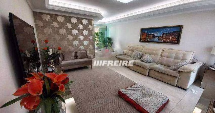 Sobrado com 5 dormitórios à venda, 375 m² por R$ 2.800.000,00 - Jardim - Santo André/SP