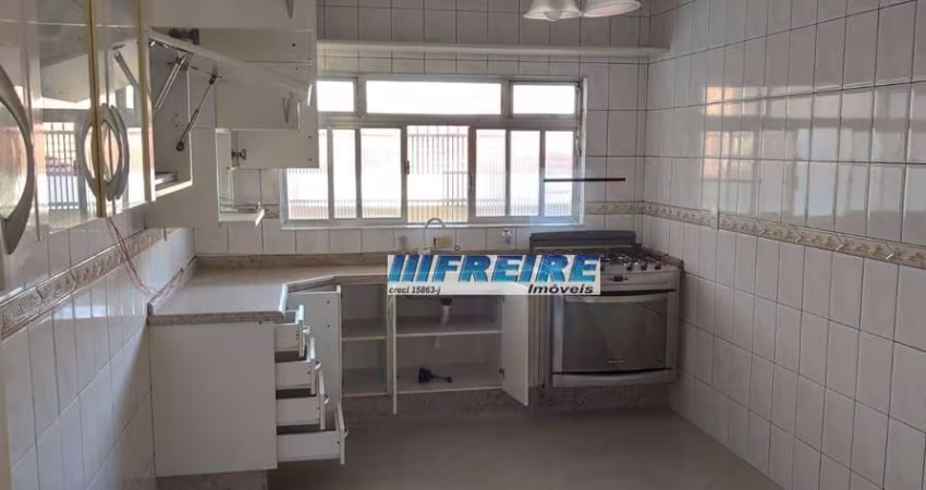 Sobrado com 3 dormitórios, 223 m² - venda por R$ 910.000,00 ou aluguel por R$ 3.900,00/mês - Olímpico - São Caetano do Sul/SP