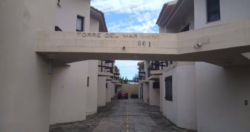 Duplex entre o centro e o mar em Tramandaí
