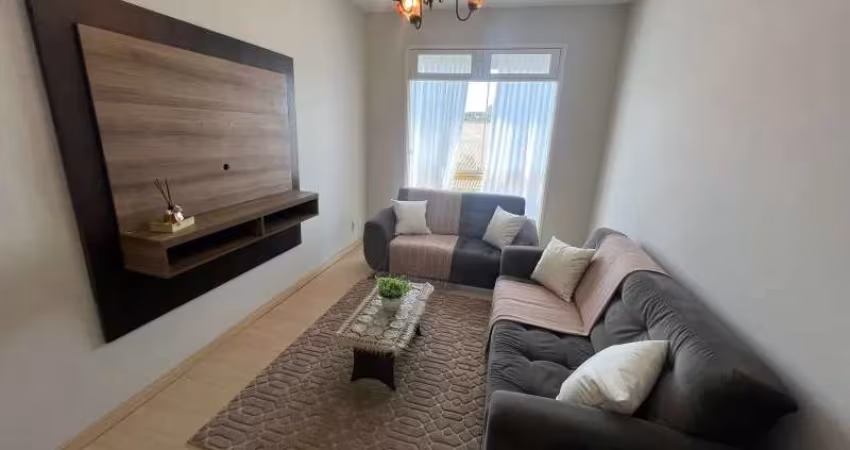 Apartamento Mobiliado com 3 Dormitórios no Edifício Três Amigos