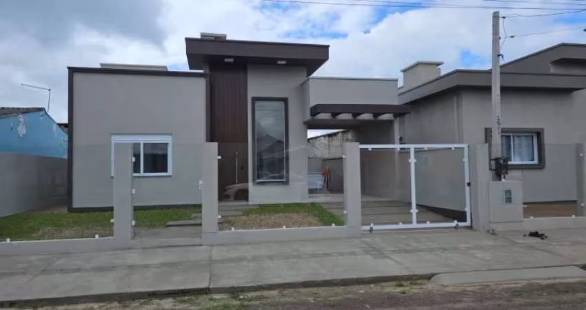 Casa nova com 2 dormitórios, alto padrão, em Imbé