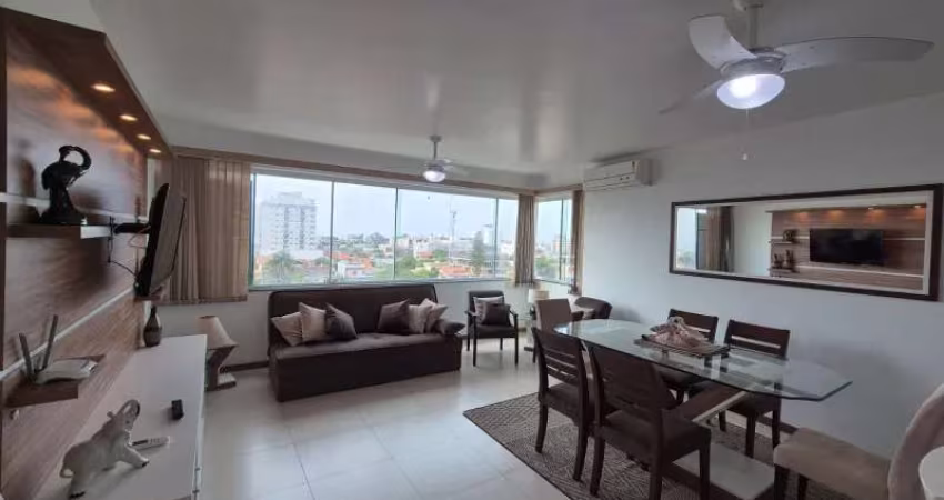 Apartamento com 2 dormitórios, mobiliado e com vista para o mar, no centro de Tramandaí