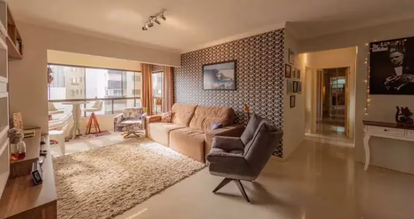 Apartamento com suíte e ótima orientação solar no centro de tramandaí