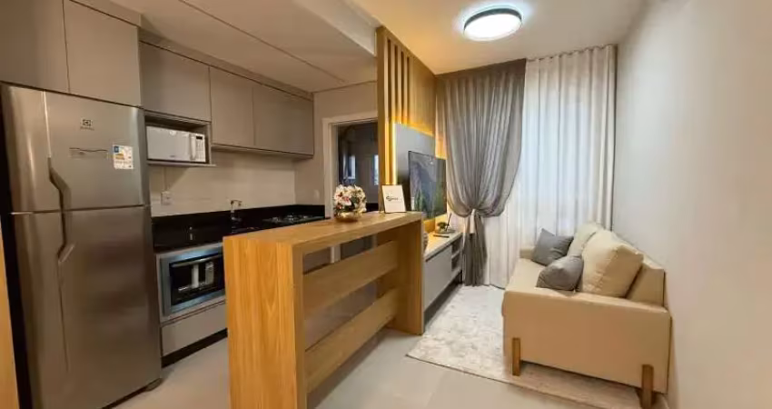 Apartamento 1 dormitório mobiliado no centro, próximo ao mar