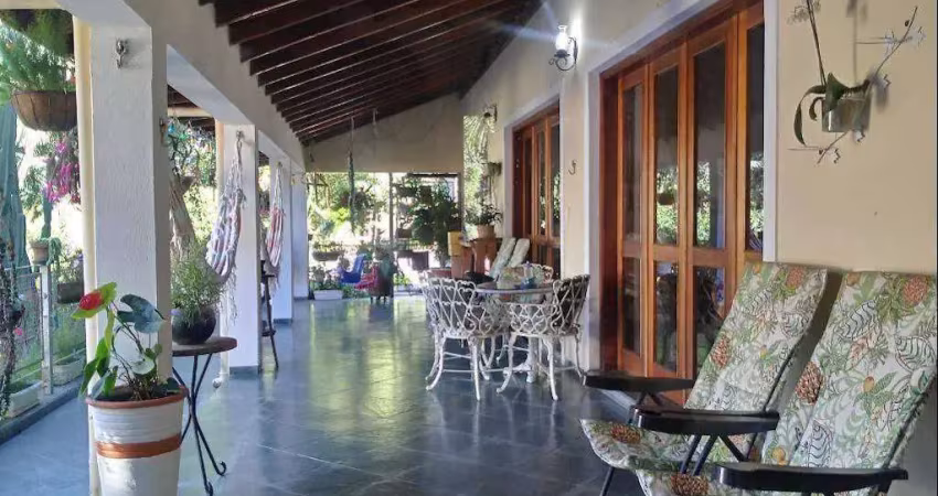 Casa com 4 dormitórios à venda, 603 m² por R$ 2.750.000,00 - Paisagem Renoir - Cotia/SP