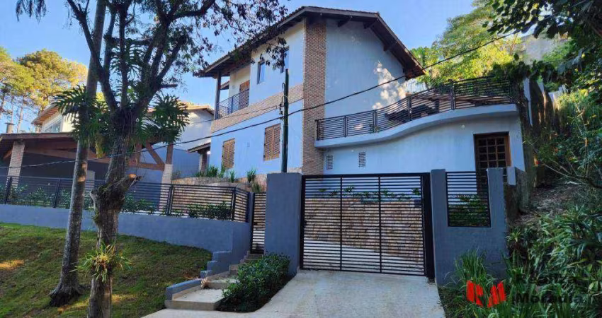 Casa à venda - 4 dormitórios e 3 suítes -  Frente p/ Área Verde -  Granja Viana ll