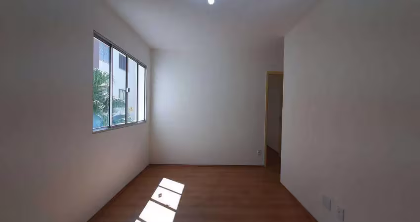 Apartamento com 2 dormitórios à venda, 45 m² por R$ 200.000,00 - Jardim da Glória - Cotia/SP