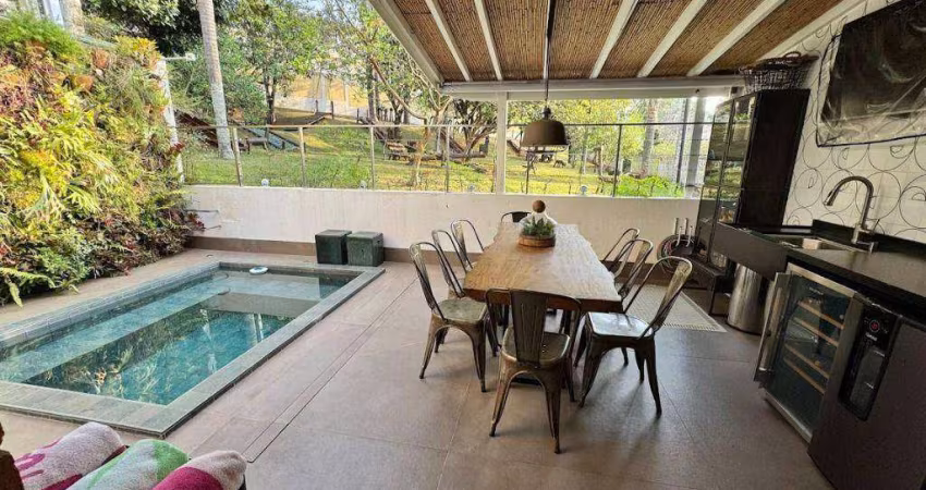 Casa com 3 quartos, suíte, jacuzzi e ar condicionado em todos ambientes 160 m² por R$ 0 - Granja Viana - Cotia/SP