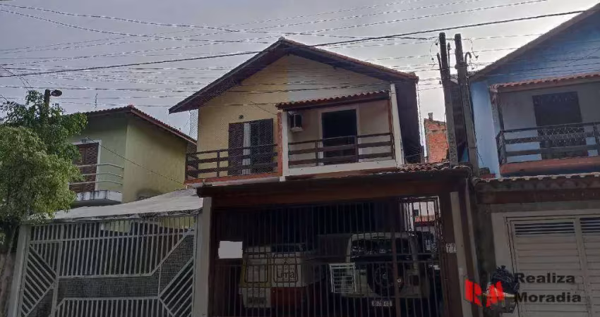 Sobrado à Venda na Granja Viana!