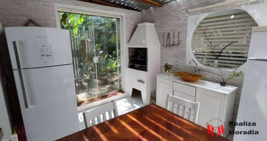 Casa com 2 dormitórios, com sotão e deck,  à venda, 87 m² por r$ 450.000 - granja viana - cotia/sp