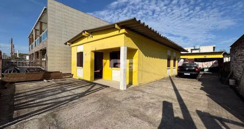 Cidreira-RS Casa em ótima localização, com anexo a poucos metros do Mar.