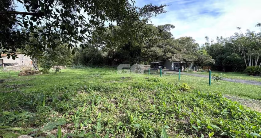 LAGOA COUNTRY CLUB - TERRENO PLANO A VENDA NA RUA PRINCIPAL