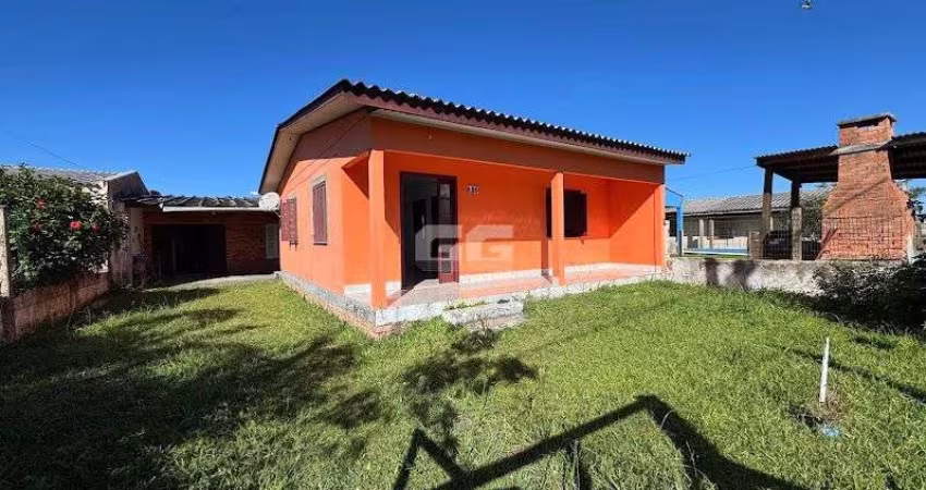 Cidreira/RS - Excelente oportunidade, são duas casas no Pátio.