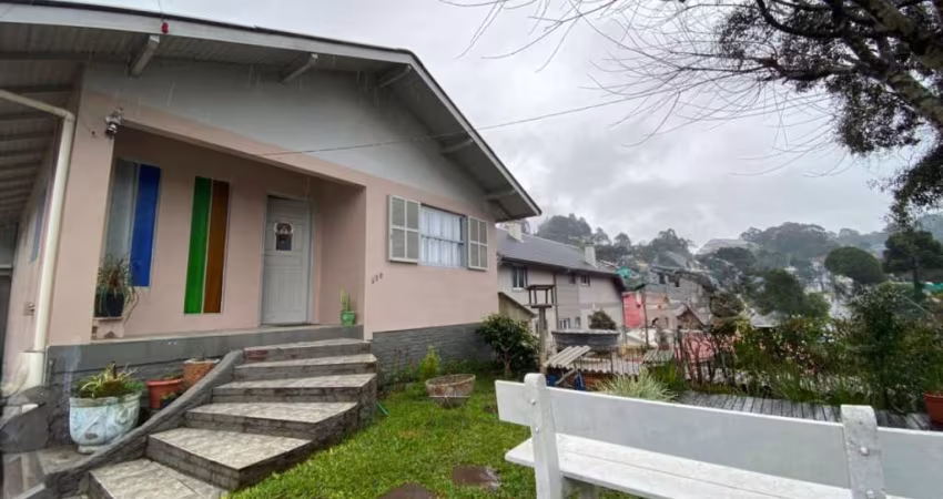 Casa com 4 quartos à venda na Piaui, 430, Dutra, Gramado
