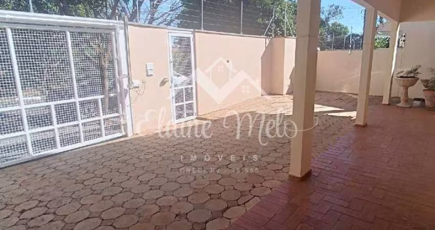 Casa à venda 3 quartos no Jardim Imperador II - Araraquara / SP