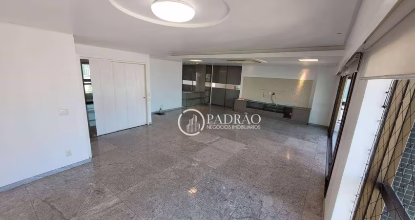 Apto° Alto Padrão com 220m² 4 Suítes 3 Vagas na Jaqueira