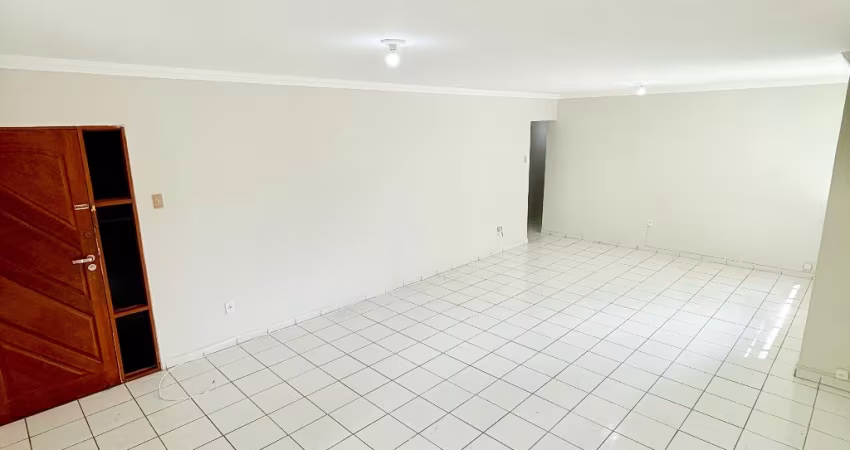 Apto° 175m² 4 Qts 1 Suíte DCE 1 Vaga nas Graças