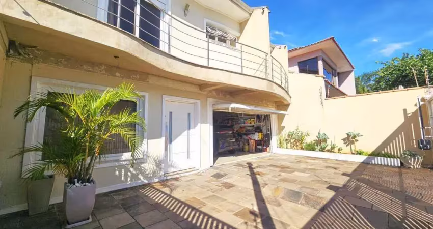 Sobrado a venda no Bairro  Mon´t Serrat!