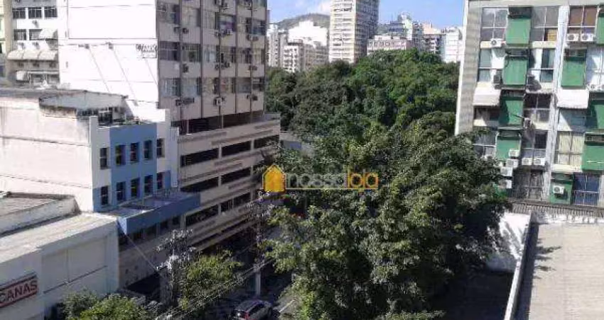 Icaraí, junto campo, sol manhã, vaga marcada, sala, 4 qtos, 2 banhos, copa cozinha, área.