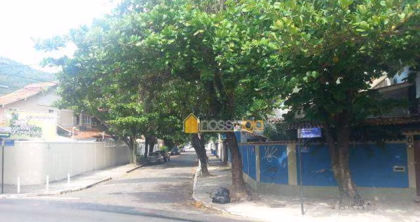2 Casas na Pres Roosevelt para venda .