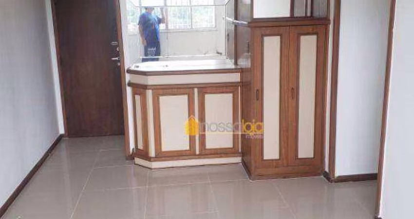 Ótimo apartamento de 02 quartos no Fonseca