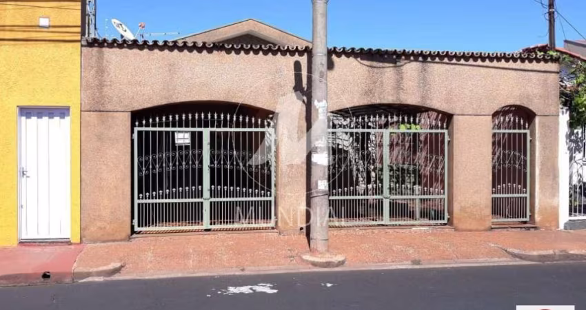 Casa (térrea na rua) 3 dormitórios, cozinha planejada