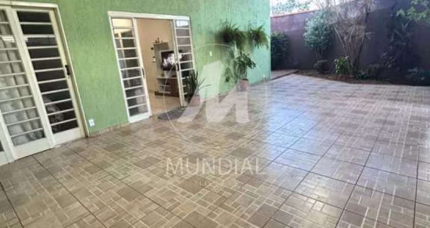 Casa (térrea na rua) 4 dormitórios, cozinha planejada