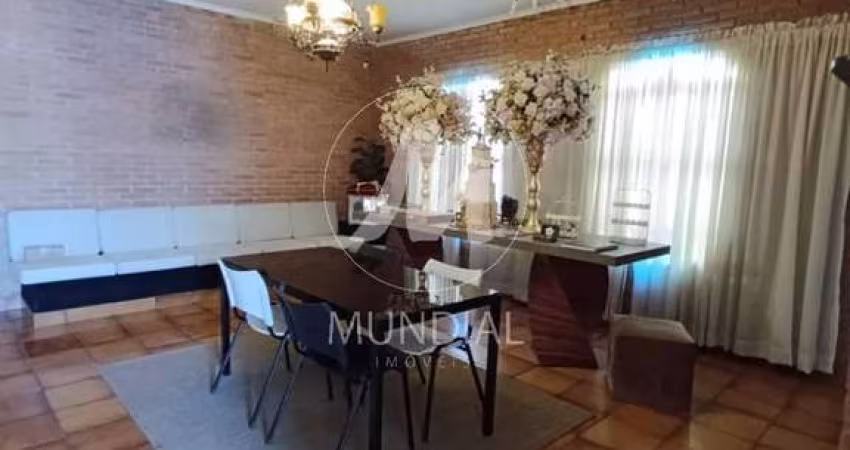 Casa (térrea na rua) 4 dormitórios/suite