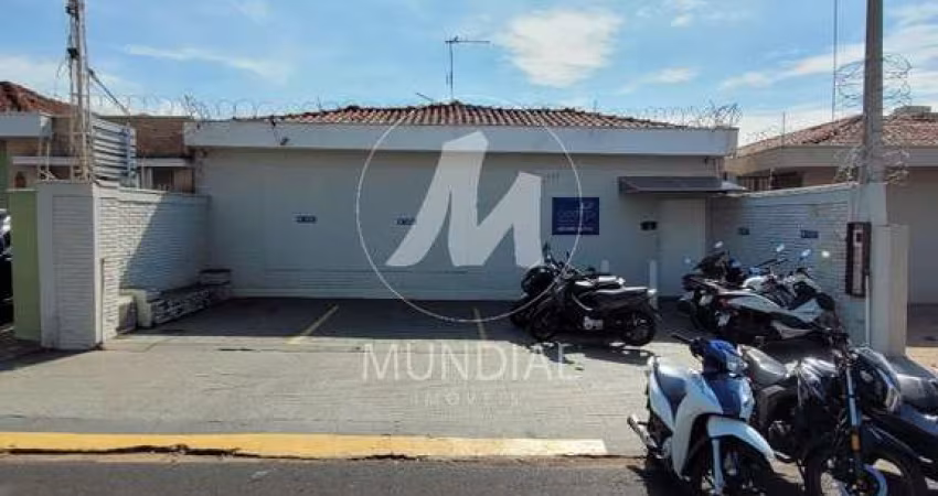 Casa (térrea na rua) 3 dormitórios/suite, cozinha planejada