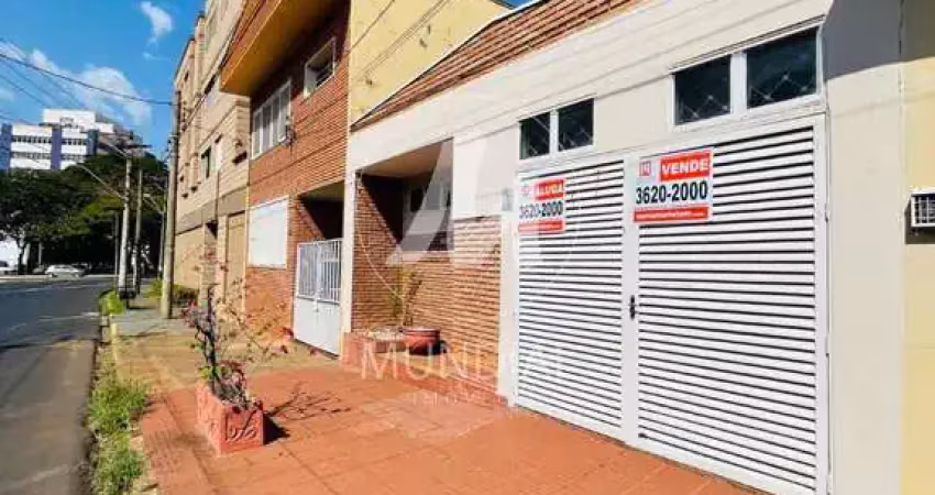 Casa (térrea na rua) 2 dormitórios, cozinha planejada