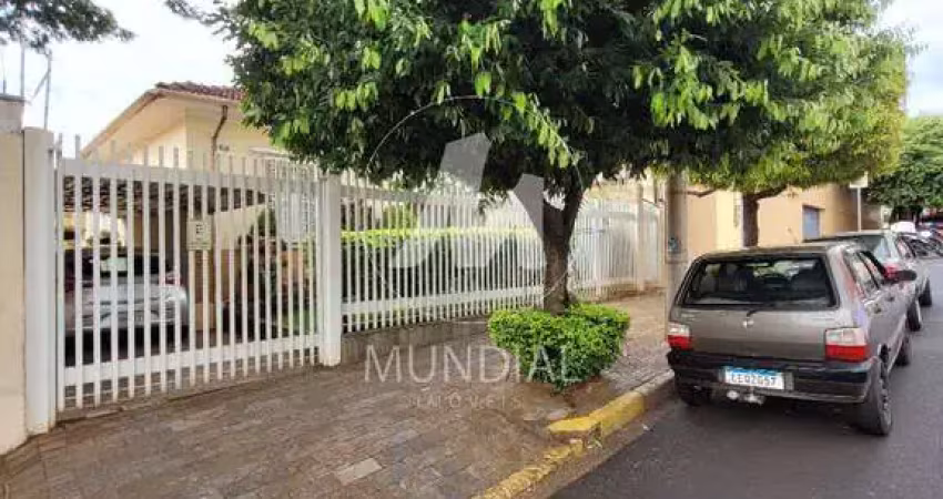Casa (térrea na rua) 3 dormitórios, cozinha planejada