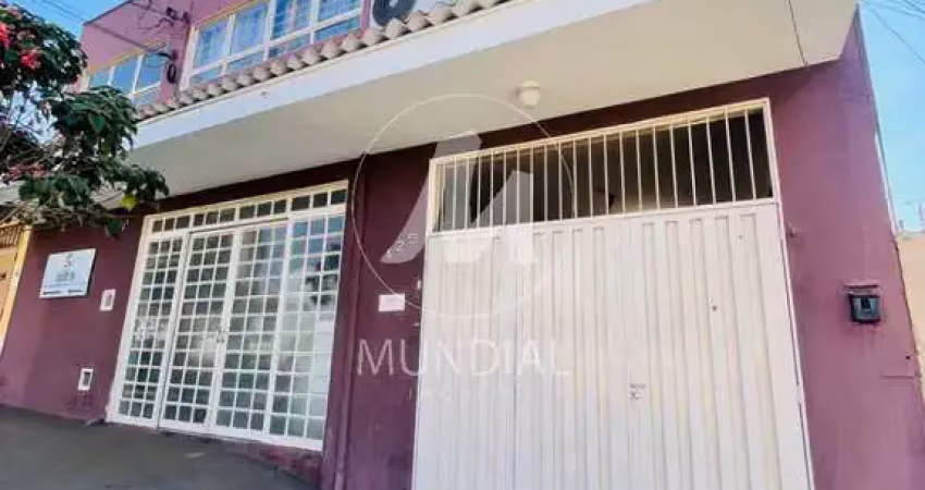 Casa (térrea na rua) 3 dormitórios, cozinha planejada