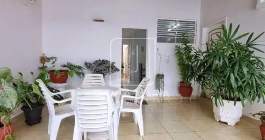 Casa (térrea na rua) 3 dormitórios/suite, cozinha planejada