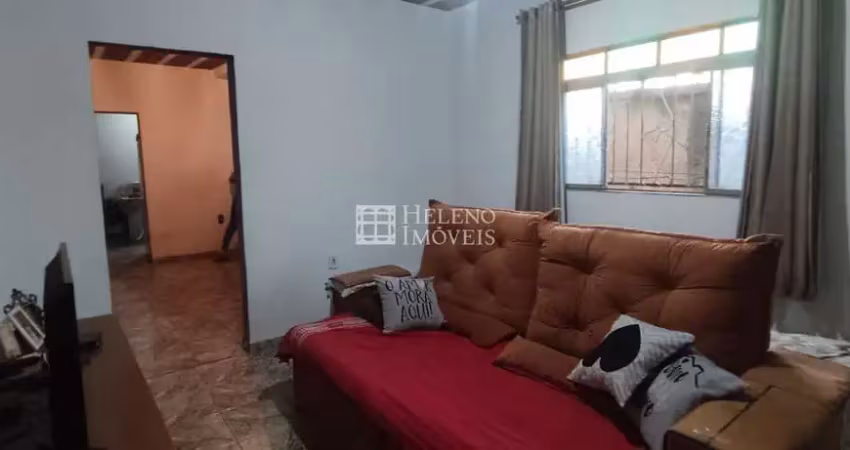 Casa com 3 quartos à venda na Rua Califórnia, 20, Gávea, Vespasiano