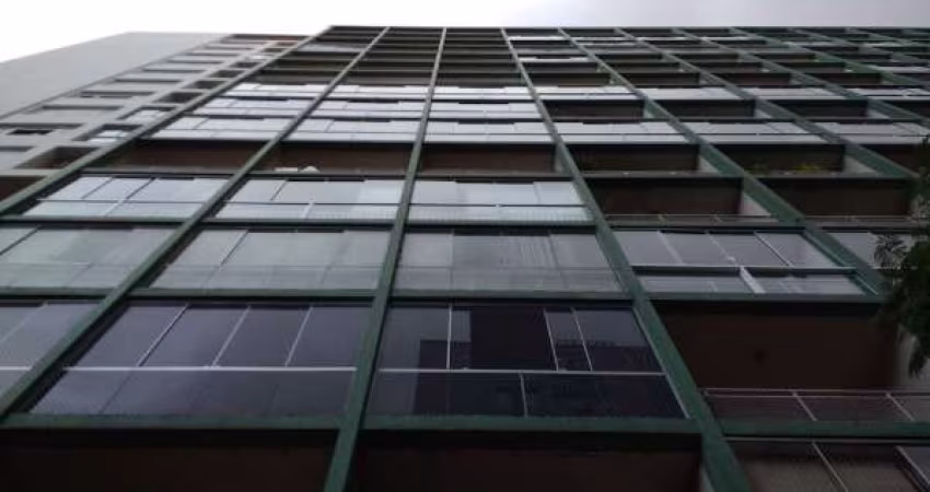 Apartamento no bairro Independência, próximo ao Colégio Bom Conselho. &lt;BR&gt;&lt;BR&gt; Com 2 dormitórios sendo 1 suíte, amplo living para 3 ambientes com possibilidade de um escritório ou terceiro