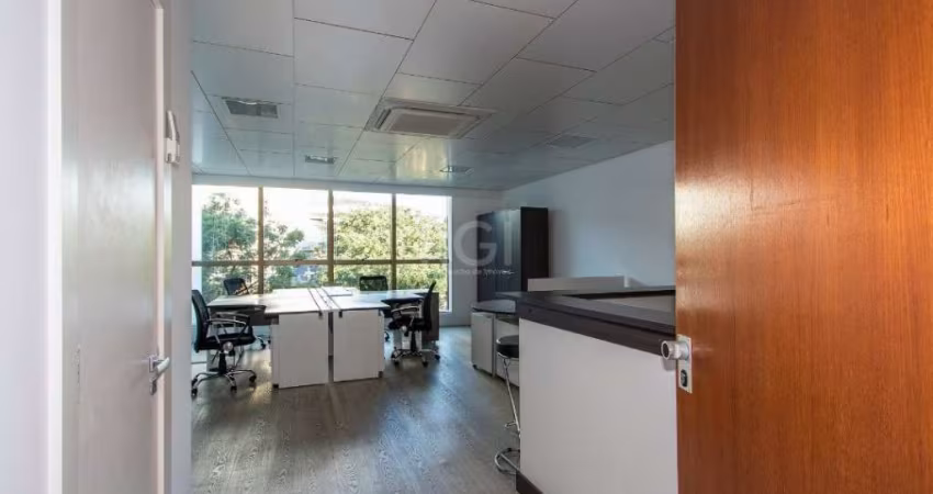Para Investidores:&lt;BR&gt;Imóvel Locado = R$ 3.250,00 + Taxas&lt;BR&gt;&lt;BR&gt;Sala comercial locada, no empreendimento Nova Era,  com área privativa de 46,87m2 com uma vaga coberta e escriturada 