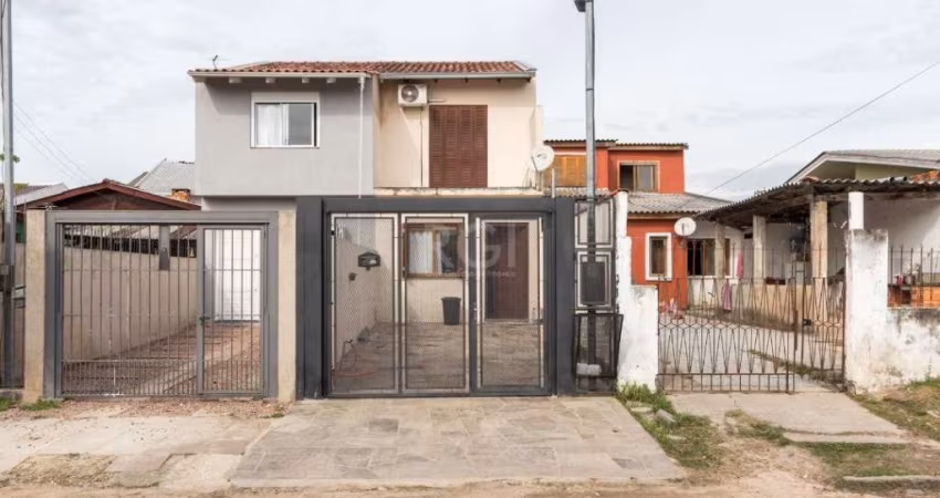 Casa residencial | Bairro Hípica | 2 vagas de garagem | Pátio | Churrasqueira | Sacada | &lt;BR&gt;&lt;BR&gt;Casa no bairro Hípica, possui 2 dormitórios sendo 1 com sacada, vaga de garagem para até 2 