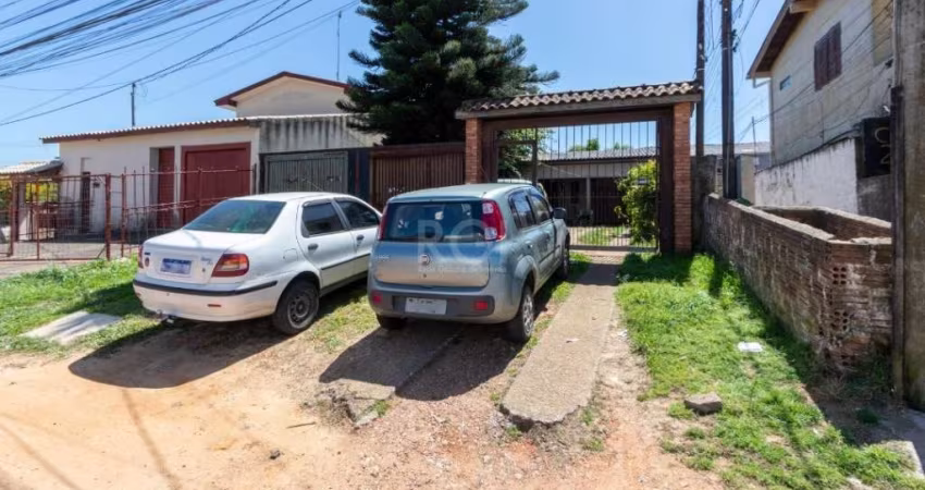 Casa com 2200m ² área privativa, com espaço para deposito , garagem , amplo pátio. &lt;BR&gt;3 dormitório, 1 banheiro social, cozinha , sala de estar, churrasqueira .&lt;BR&gt;&lt;BR&gt;Localizada no 
