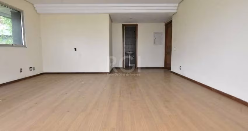 SALA COMERCIAL - Imóvel com 40,70 m². posição de fundos, laminado, 1 lavabo, quinto pavimento com elevadores, portaria, 1 vaga de box privativa N. 10 (o valor do box é separado). Localizado nas proxim