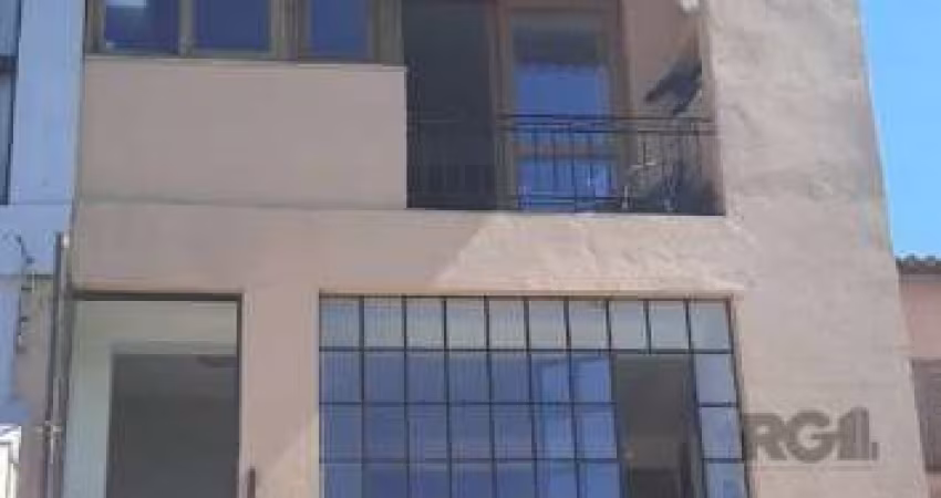 Ótima casa com 4 dormitórios, sendo 2 suítes, 5 banheiros e 3 vagas/box de estacionamento, no bairro Espírito Santo, zona sul de Porto Alegre.&lt;BR&gt;Ótima residência com living para 2 ambientes, co