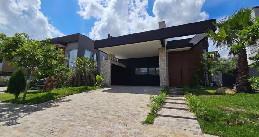 Casa Térrea de Alto Padrão - Alphaville Vêneto, Porto Alegre | 4 Dormitórios, 3 Suítes&lt;BR&gt;&lt;BR&gt;Descubra o equilíbrio perfeito entre luxo e praticidade nesta incrível casa localizada no cobi