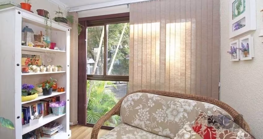 Apartamento de 3 dormitórios, conta com uma espaçosa cozinha, Living em dois ambientes com sacada integrada, área de serviço com churrasqueira e sistema de água quente Juncker. Dispõe de 1 vaga de gar
