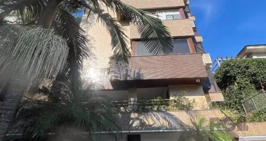 Cobertura de 3 quartos, suíte e 3 vagas de garagem no bairro Auxiliadora em Porto Alegre.&lt;BR&gt;&lt;BR&gt;Conforto, espaço e sofisticação em um só lugar!&lt;BR&gt;&lt;BR&gt;Este incrível apartament