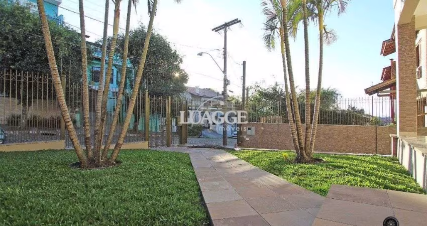 Casa para Venda - 445.52m², 4 dormitórios, sendo 4 suites, 4 vagas - Teresópolis