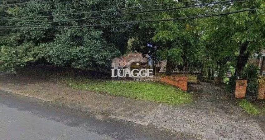 Casa para Venda - 450m², 5 dormitórios, sendo 1 suites, Glória