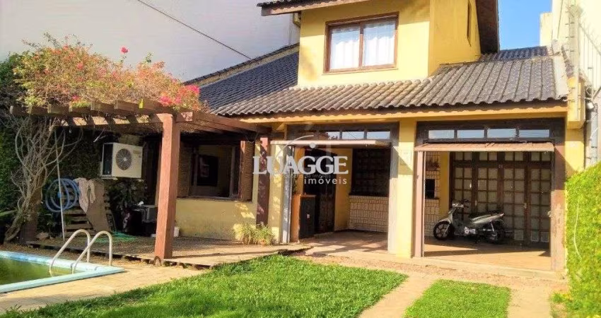 Casa para Venda - 219m², 3 dormitórios, sendo 1 suites, 4 vagas - Menino Deus