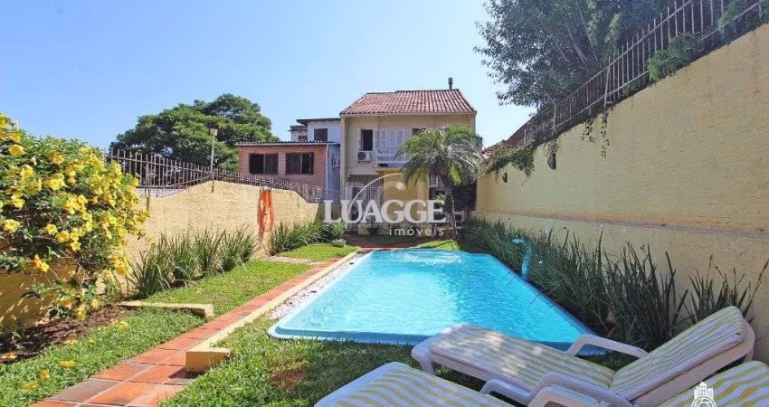 Casa para Venda - 240m², 5 dormitórios, sendo 1 suites, 3 vagas - Menino Deus