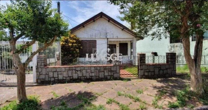 Casa para Venda - 300m², 2 dormitórios, sendo 1 suites, 3 vagas - Jardim São Pedro