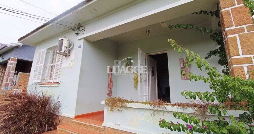 Casa para Venda - 264m², 3 dormitórios, 2 vagas - Santa Tereza